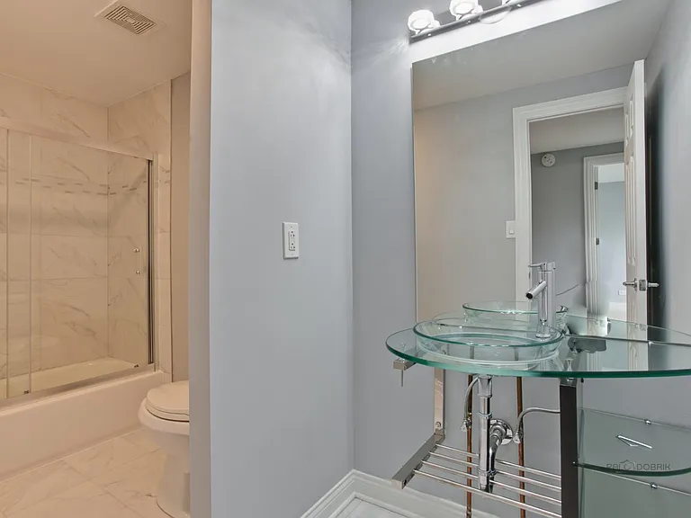 8 Bernard Ct — Photo 18