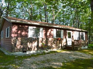 102 Columbine Ln, Milford, PA 18337