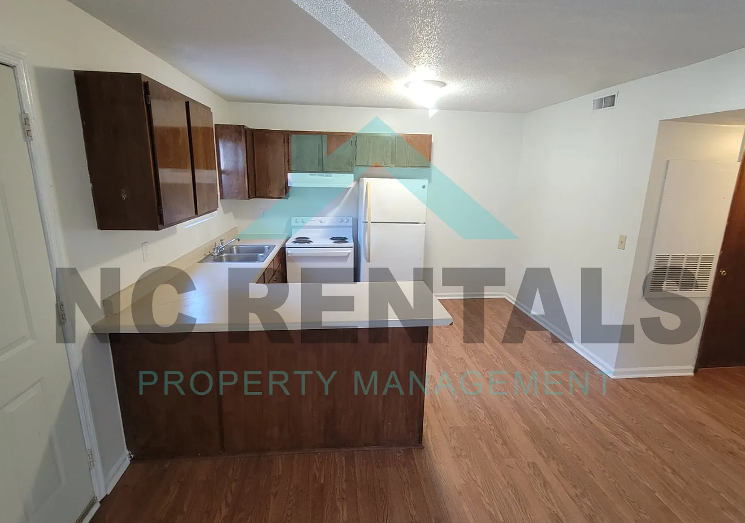Cozy Living Minutes From Wssu & Downtown Winston-Salem! — Photo 4