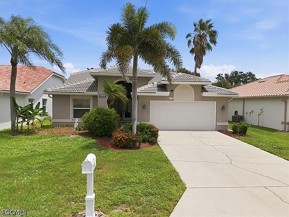 2nd image of 8137 Breton Cir