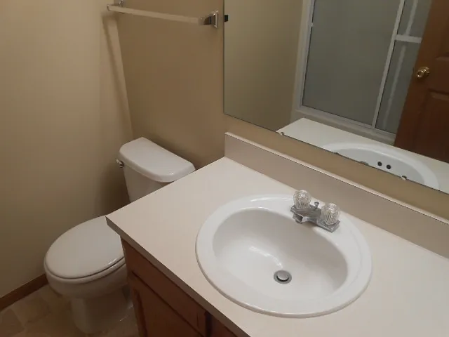 206 Aston Ct — Photo 12