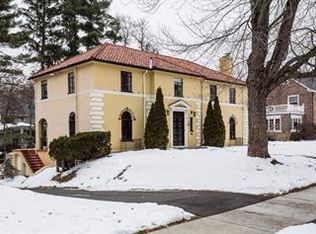 58 Meadowbrook Rd, Longmeadow, MA 01106