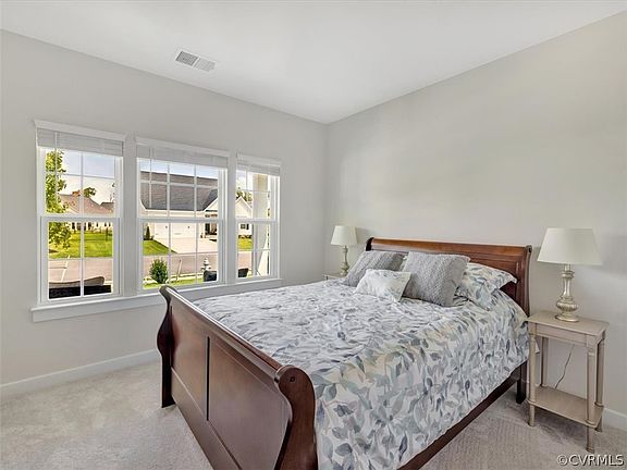 4th image of 10672 Gracie Court Gln