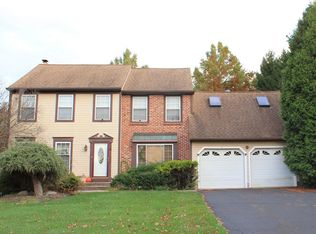 4 Andrew Ln, Lansdale, PA 19446