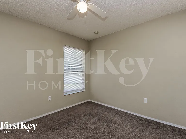 157 Oak Crossing Blvd — Photo 11