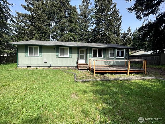 3rd image of 17827 Upland Drive SE
