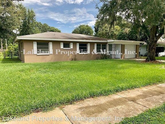 2nd image of 2245 SW Avenue C