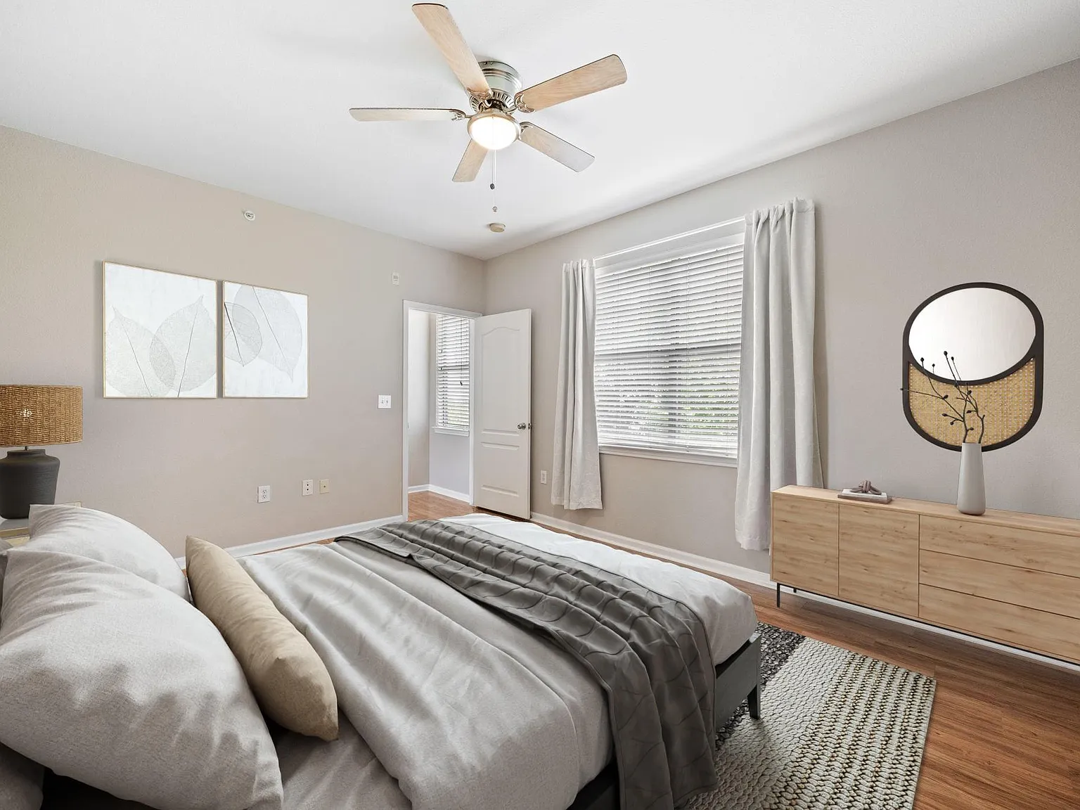 2 bed, 1.5 bath, 1045 sqft, $1,550 — Photo 3