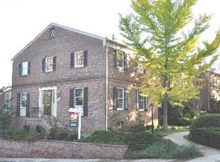 3151 Fairbury Ln, Fairfax, VA 22031