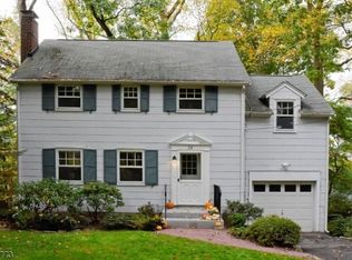 28 Strowbridge Ave, Mount Tabor, NJ 07878