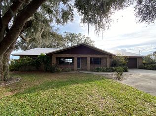 19 Fort Clinch Heights Rd, Frostproof, FL 33843