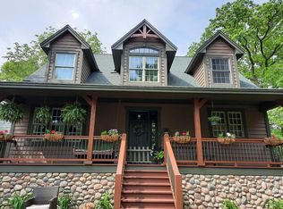 10900 Flanders Ct NE, Blaine, MN 55449