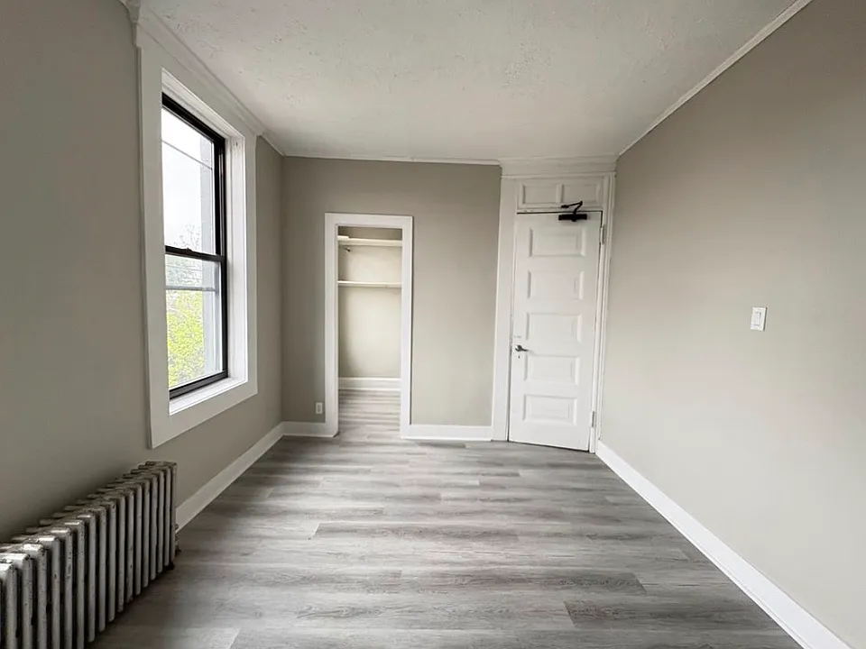 185 Beacon Ave #6