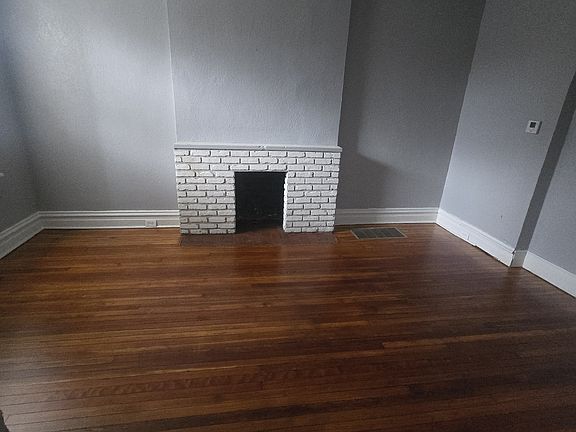 2nd image of 4226 Clarence Ave #A