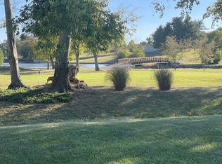 1121 Pinehurst Dr, Gallatin, TN 37066