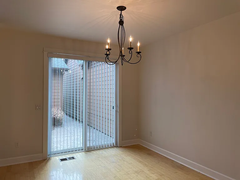 918 SW Vantage Point Way — Photo 9