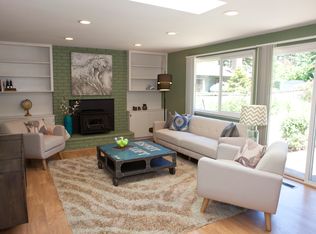 20311 92nd Ave W, Edmonds, WA 98020