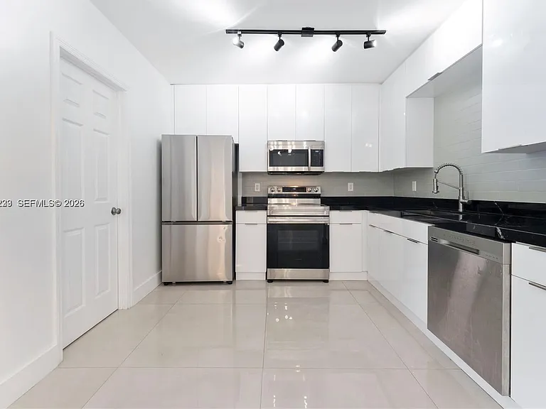 321 NW 56th Ave — Photo 15