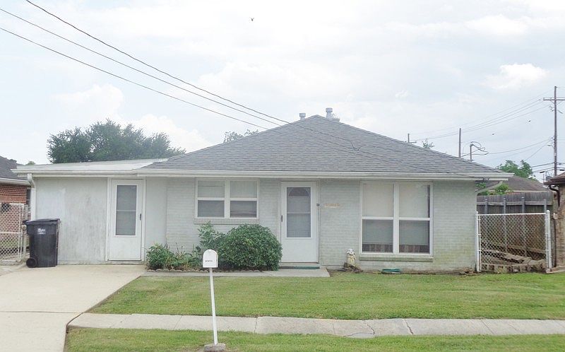 1st image of 4110 Pressburg St