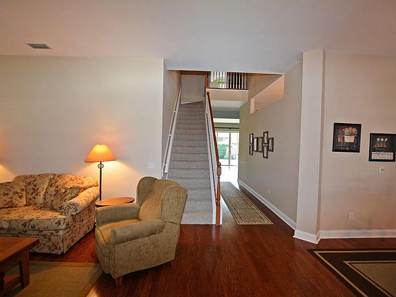 4th image of 789 Grand Parke Dr