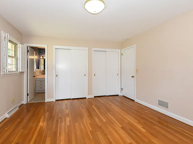 1804 Strathmore Dr — Photo 13