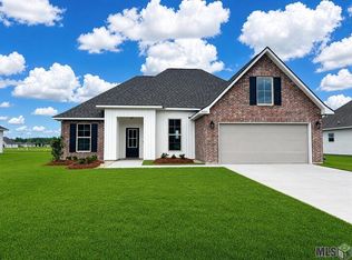 46064 Dover Dr, Hammond, LA 70401