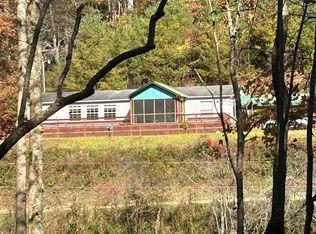 572 Poplar Cove Rd, Suches, GA 30572