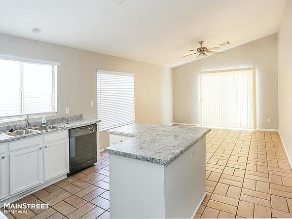 5th image of 11245 W Campbell Ave