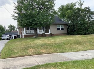 5757 Pearl Rd, Parma, OH 44129