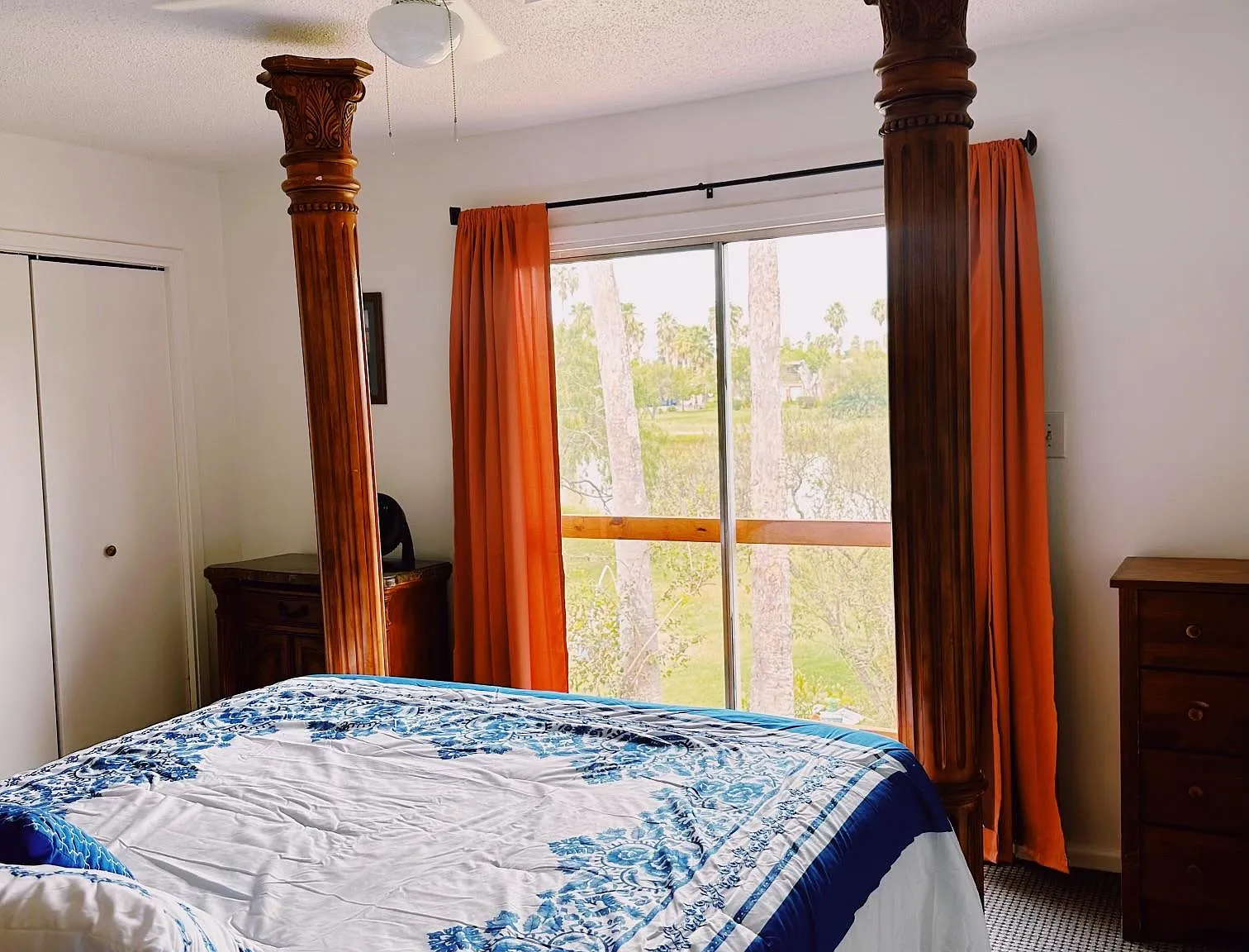 714 Continental Dr — Photo 3