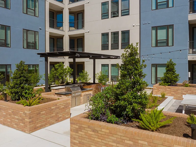 Tin Top Flats at the Creamery — Photo 39