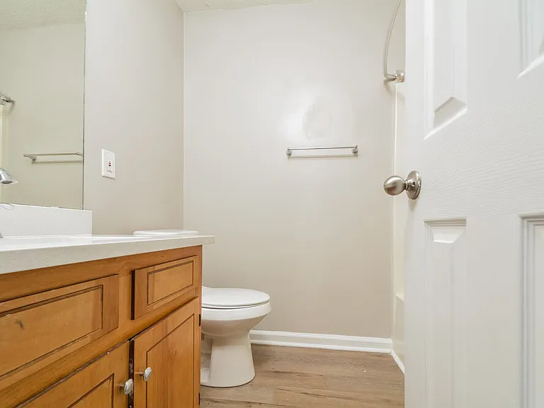 808 Hepplewhite Ct — Photo 13