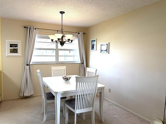 4th image of 73 Royal Oak Court #206