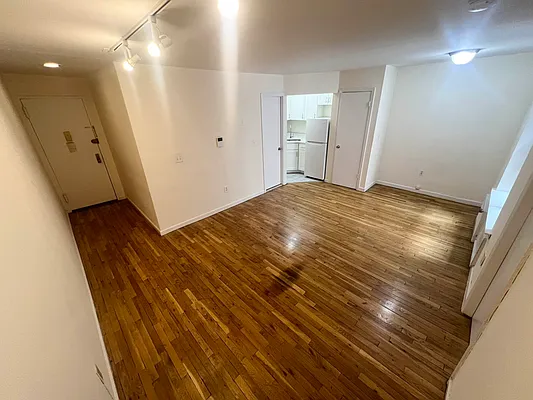 Rented by Guidance Realty Corp. | media 11