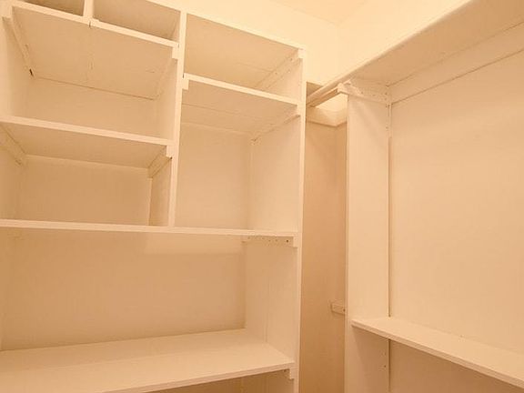5th image of 323 E 119th St APT 3