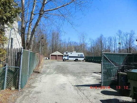 4th image of 1103 Erie Ave