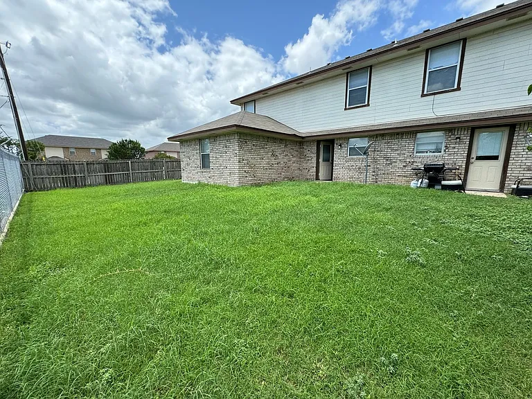 1706 Tanner Circle — Photo 14
