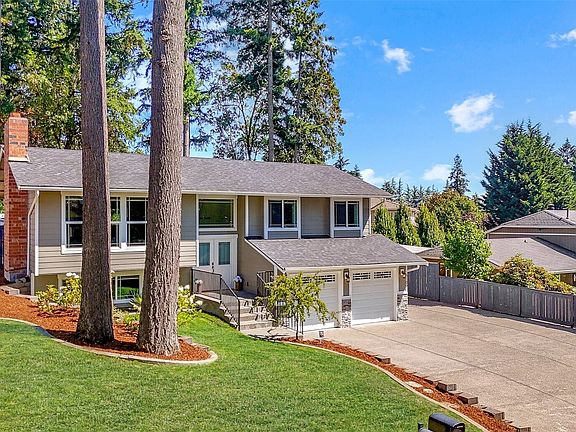 2nd image of 6109 50 St Court W