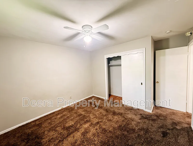 2 bed, 1.0 bath, 950 sqft, $1,395 — Photo 3