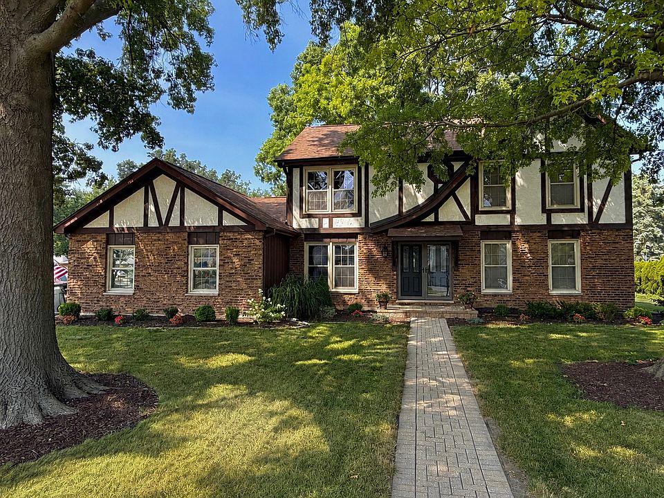 1st image of 1902 Gigi Ln