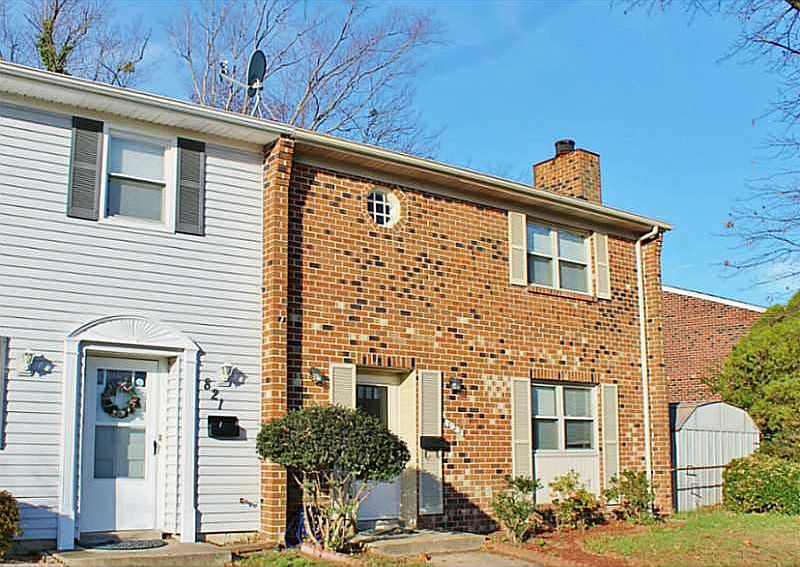 1st image of 823 Cathedral Dr
