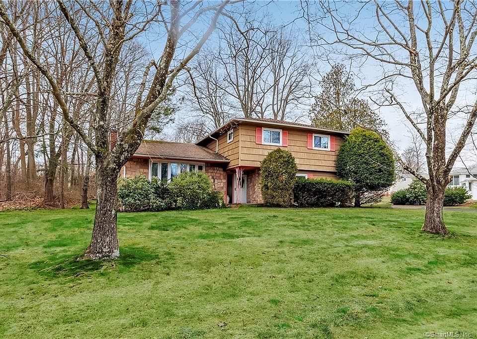 1st image of 33 Douglas Dr