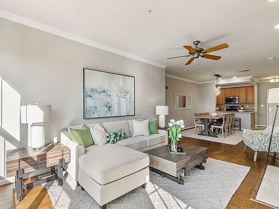 5th image of 5112 Donovan Dr APT 308