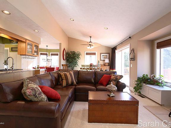 4th image of 7660 Leonard St