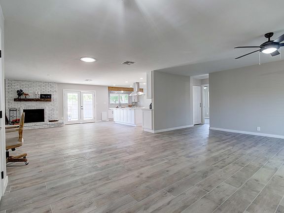 5th image of 13618 N 50th St