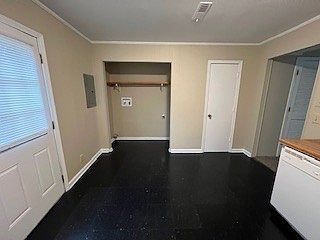 5th image of 215A Nix Dr