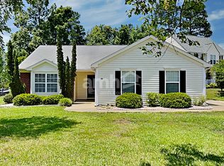 101 Tyler Gate Ln, Holly Springs, NC 27540