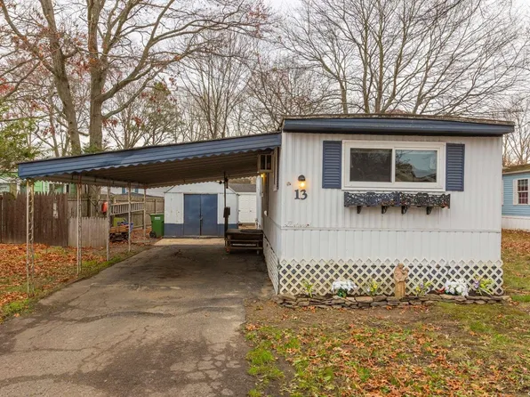13 Sunflower Drive, Bohemia, NY 11716