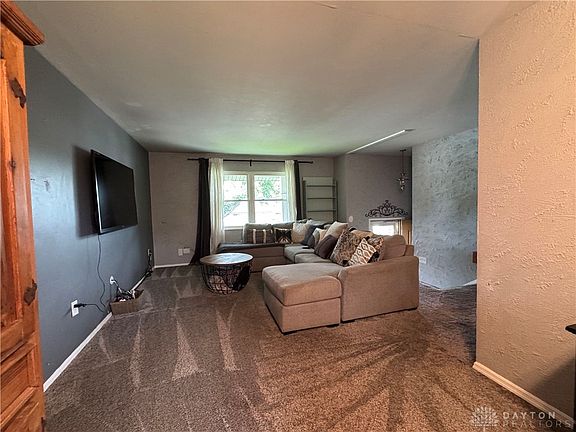 4th image of 1310 Westmoor Dr