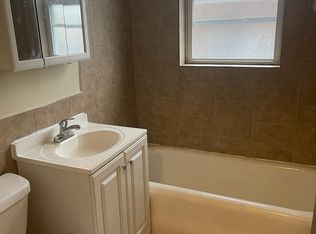 738 E 83rd St #2, Chicago, IL 60619